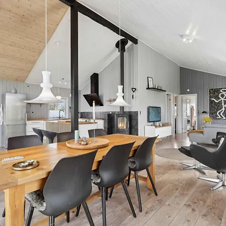 Peaceful Dream By The Limfjord Coast Ferienhaus